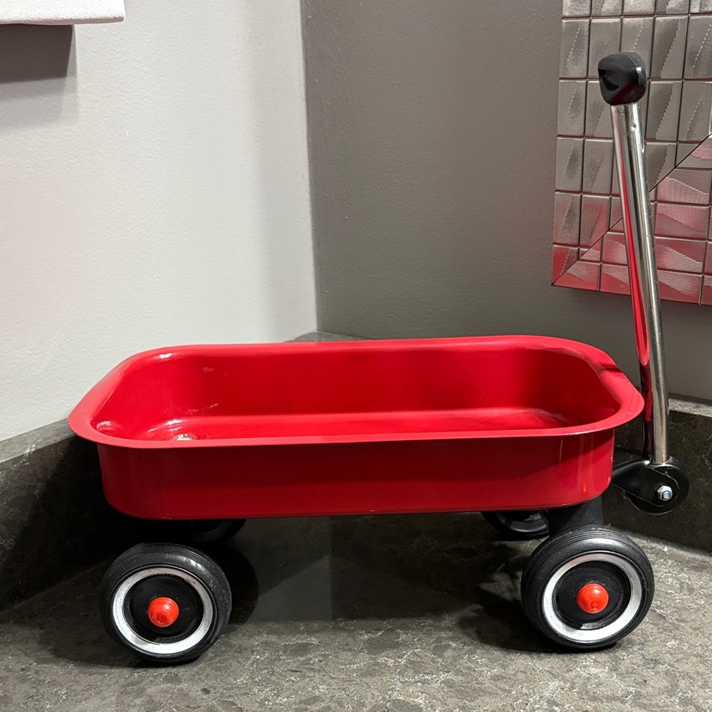 Red Kids Pull Wagon - Classic Ride-On Cart